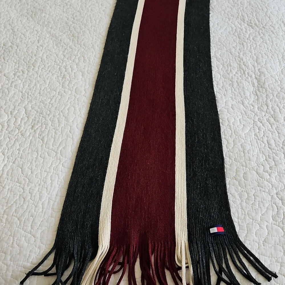 🧣HP🧣Vintage Tommy Hilfiger Men's Raschelle Scarf - Picture 7 of 9